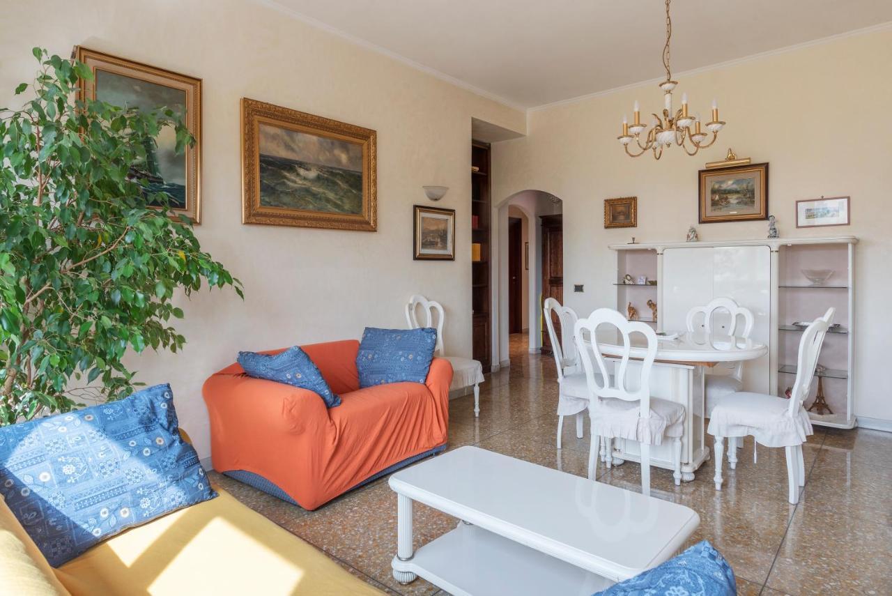 Monteverde Roomy Apartment Sun And Flowers Roma Esterno foto
