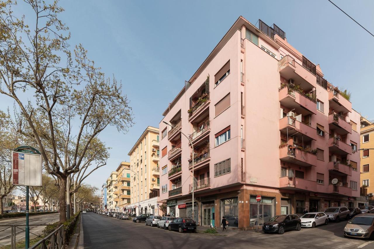 Monteverde Roomy Apartment Sun And Flowers Roma Esterno foto