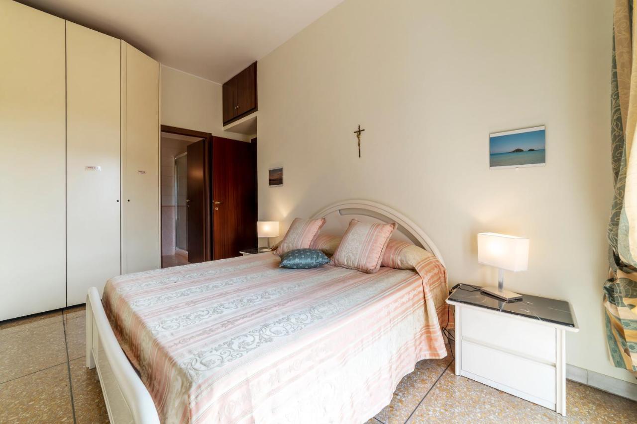 Monteverde Roomy Apartment Sun And Flowers Roma Esterno foto